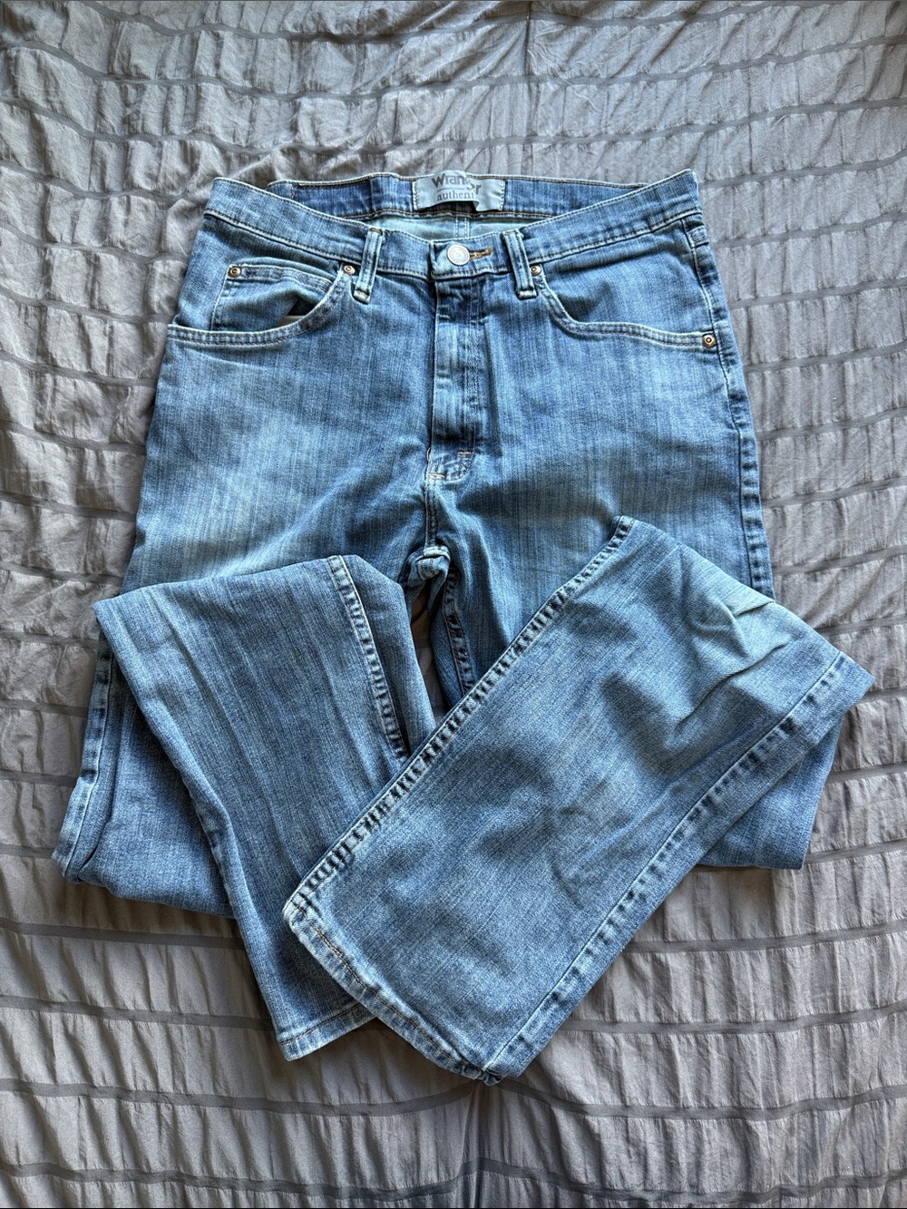 Wrangler Medium Blue Denim Jeans with Contrast Stitching